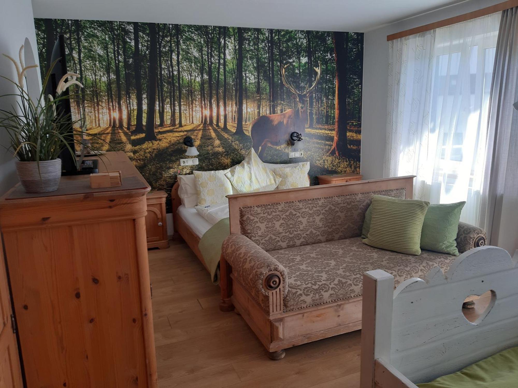 Platzhirsch Zur Alten Wagnerei Gaestehaus Sankt Wolfgang im Salzkammergut Room photo